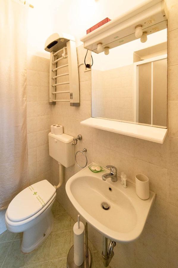Hbhall Navigli 21 Milan Extérieur photo